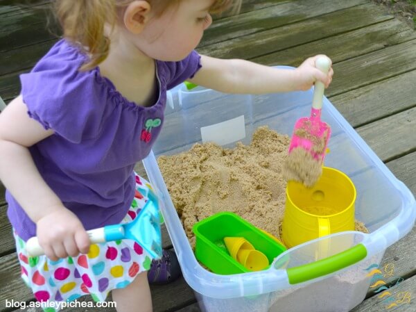 5 summer sensory activities for children - a mini sand box